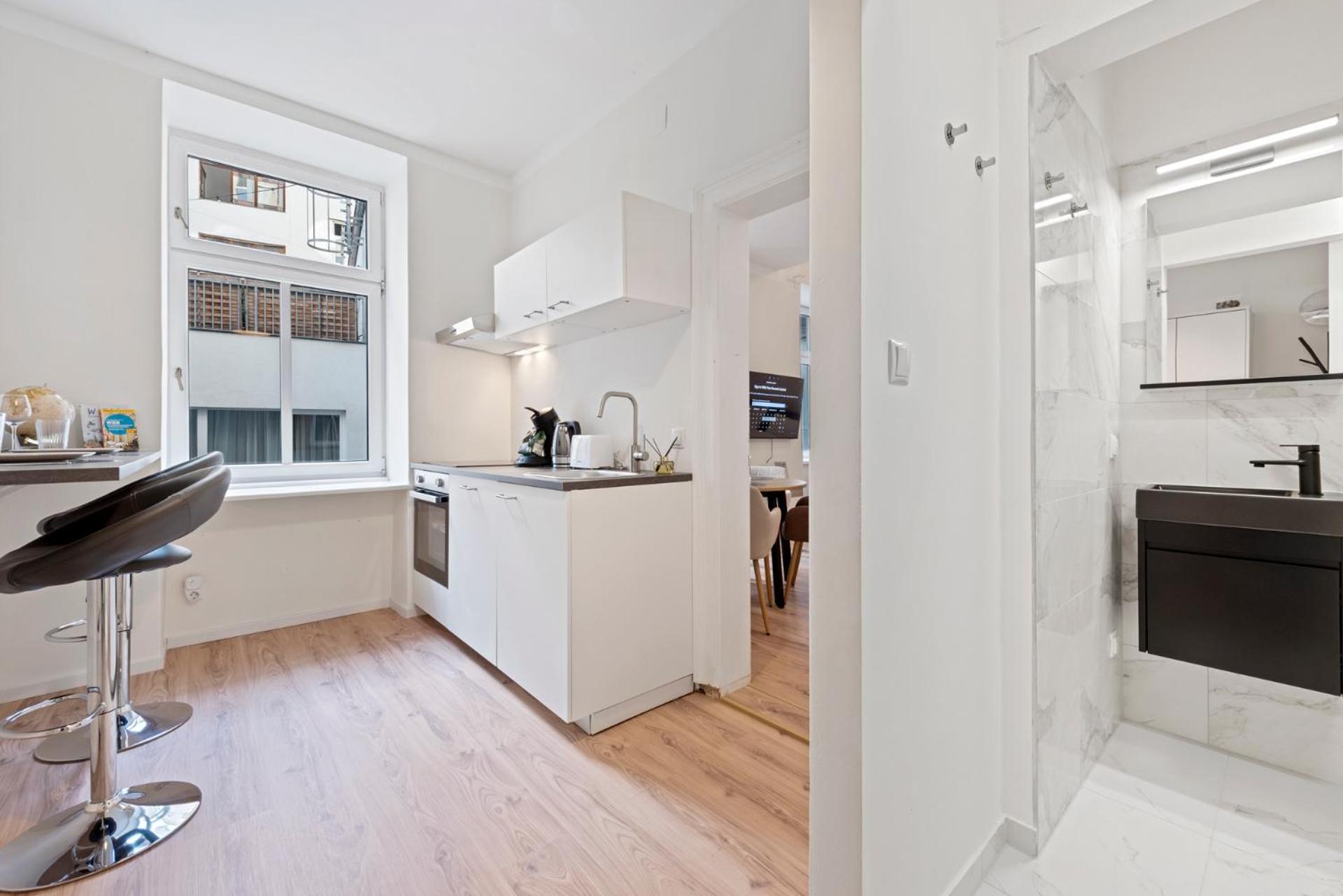 Cozy City Apartment - 15 Min To City-Centre - Contactless 24H Check-In Vienna Exterior photo